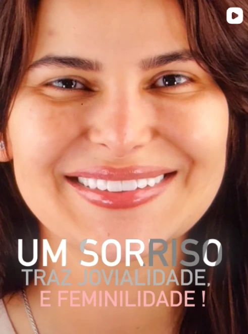 Transformação natural e feminina do sorriso
